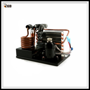 Innovative Cooling System Water Chiller with DC Compressor for Small Liquid Cooling